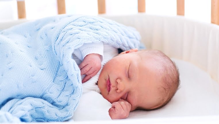 Bebeklerde uyku düzeni nasıl olmalıdır? #1