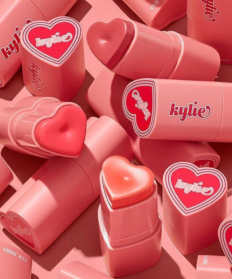Kylie cosmetics’den sevgililer günü koleksiyonu #2